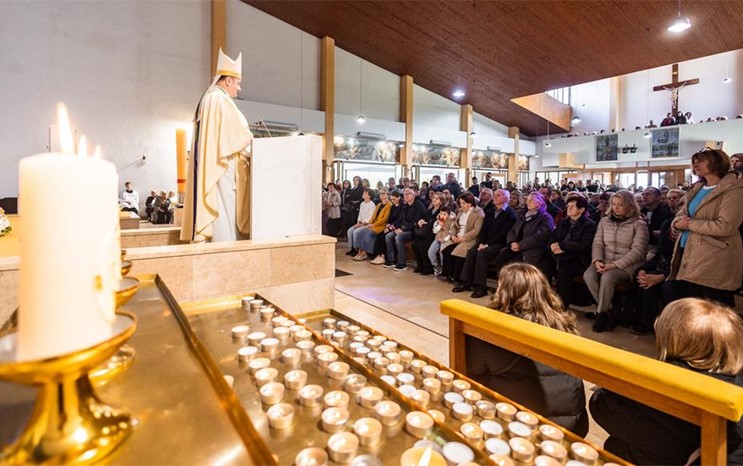 Dvije tisuće Josipovih štovatelja hodočastilo u Nacionalno svetište u Karlovcu